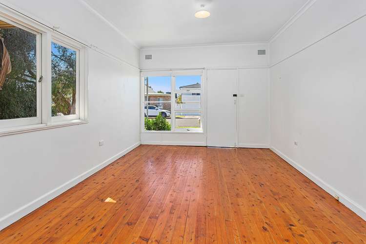 Fourth view of Homely unit listing, 3/18 Raymond Road, Thirroul NSW 2515