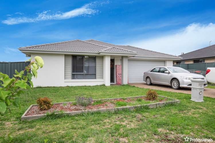 12 Lara Avenue, Armidale NSW 2350