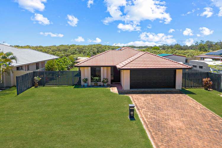 3 Kestrel Court, Eli Waters QLD 4655