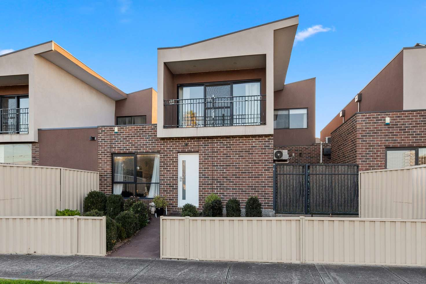 Main view of Homely townhouse listing, 2/12 Tracey Terrace, Sunshine West VIC 3020