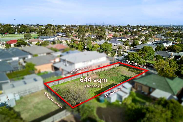 6 West Court, Airport West VIC 3042