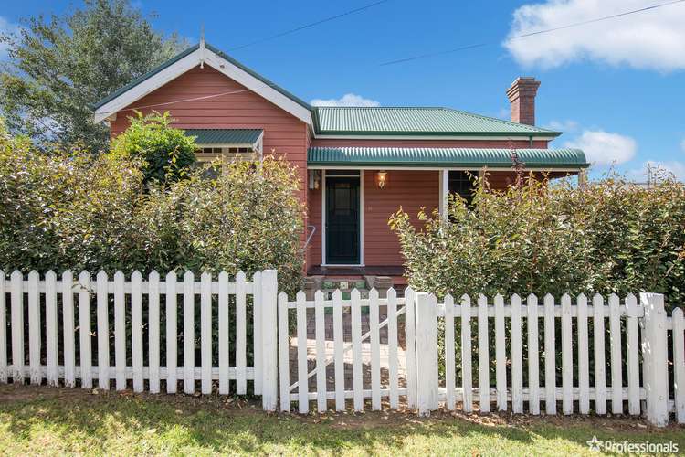 Main view of Homely house listing, 21 Marsh Street, Armidale NSW 2350