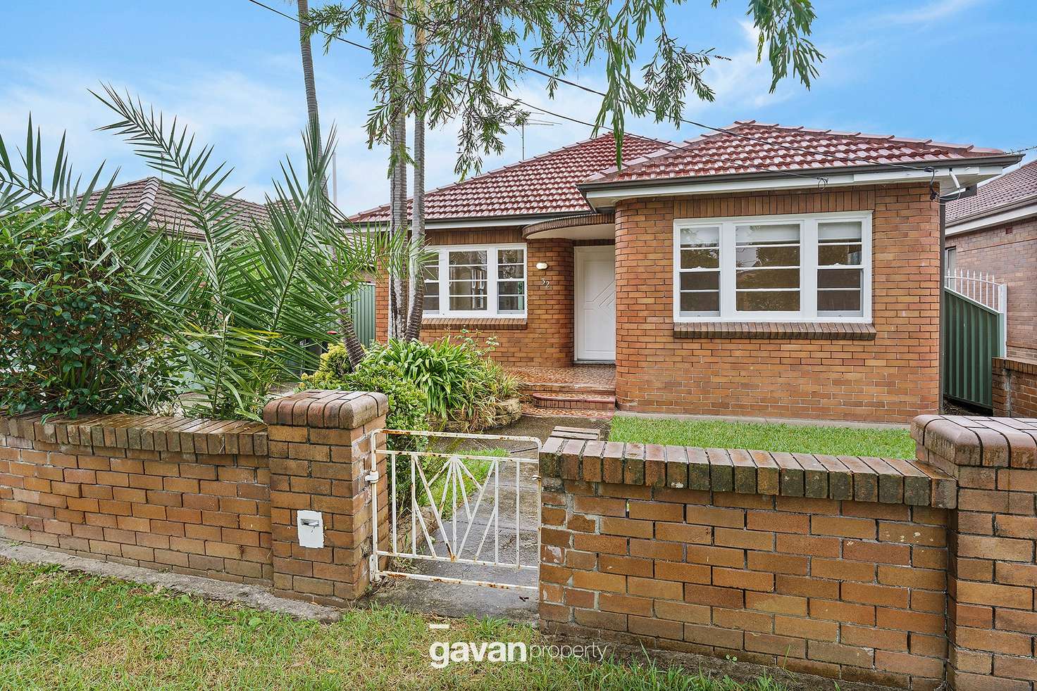 Main view of Homely house listing, 32 Lee Avenue, Beverly Hills NSW 2209