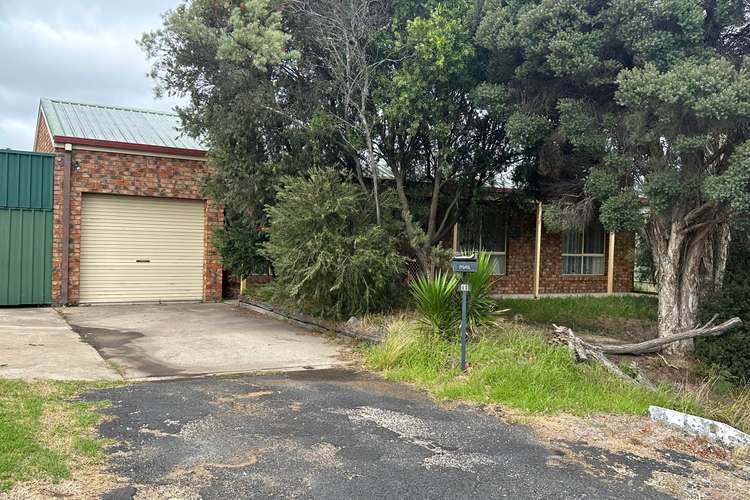 60 Rowan Avenue, Uralla NSW 2358