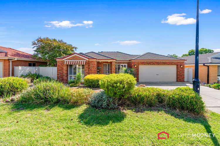 4 Walla Place, Glenfield Park NSW 2650