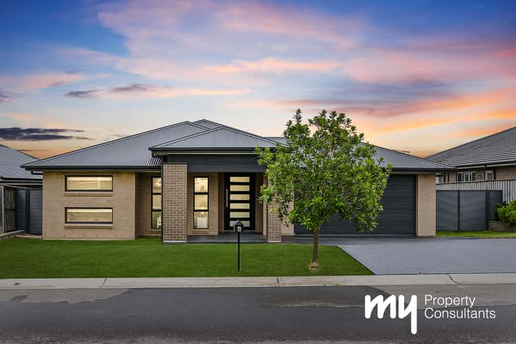 4 Caley Street, The Oaks NSW 2570