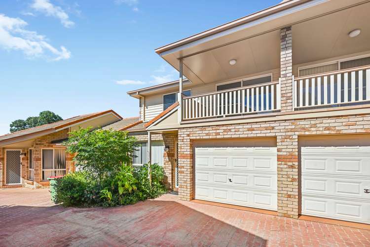 Main view of Homely townhouse listing, 2/23 Obeirne Street, Kearneys Spring QLD 4350