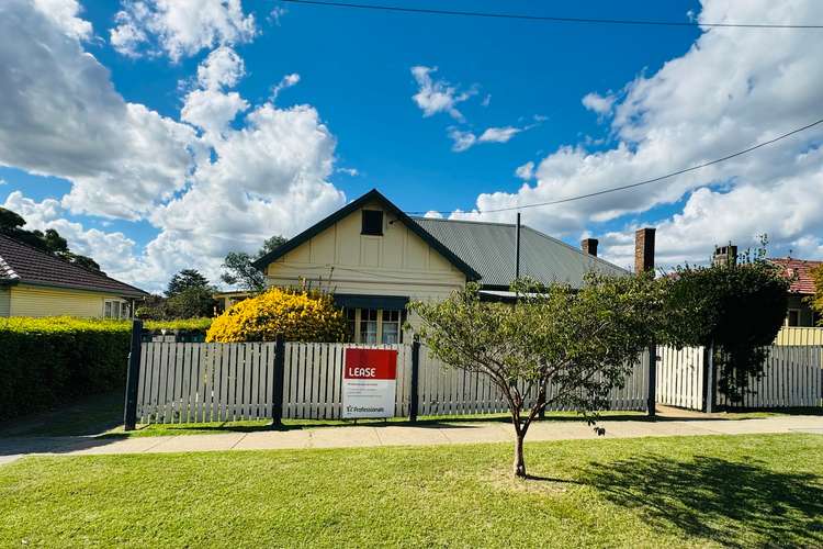 Main view of Homely unit listing, 2/167 Brown Street, Armidale NSW 2350