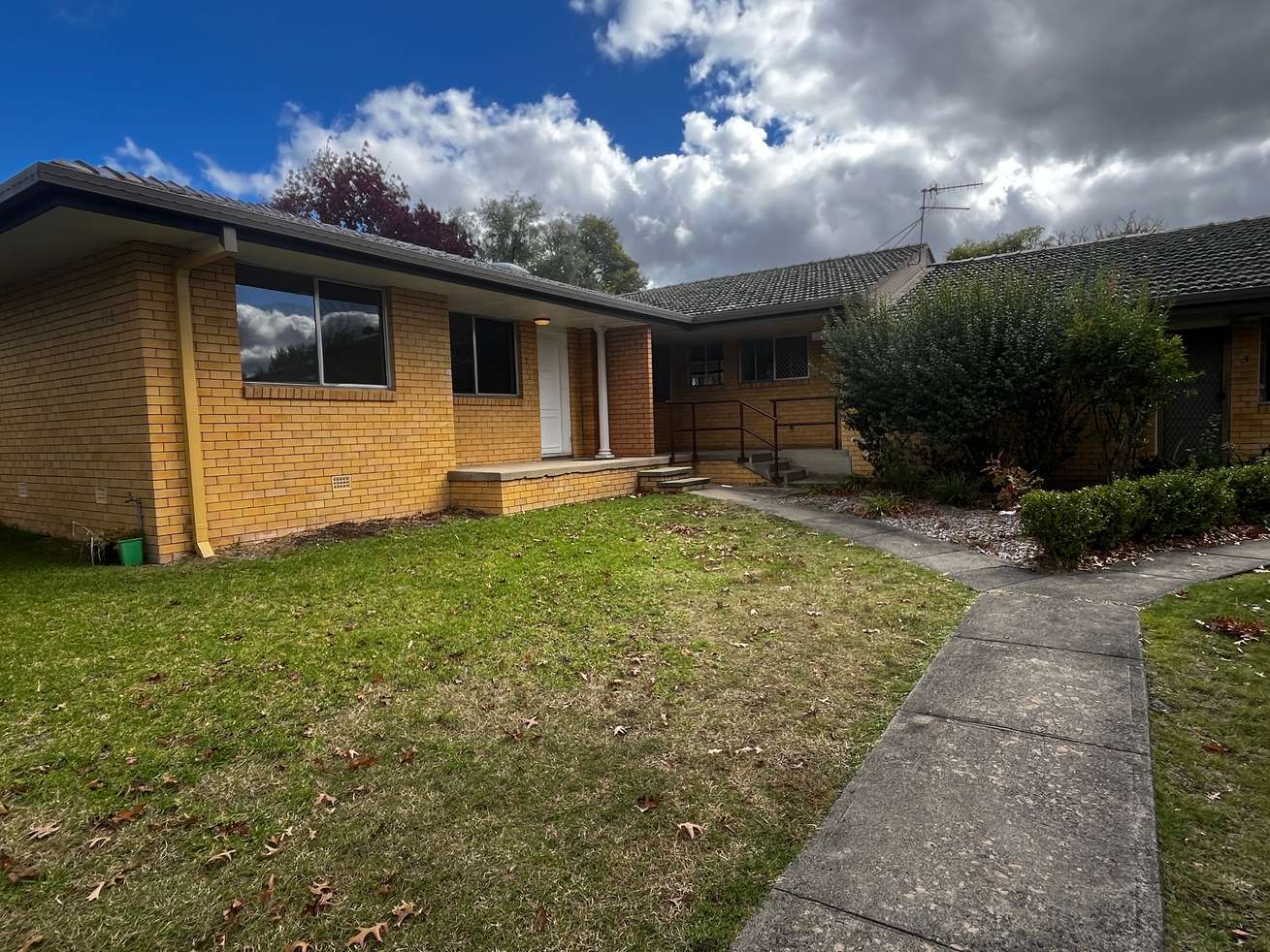 Main view of Homely unit listing, 2/188 Marsh Street, Armidale NSW 2350