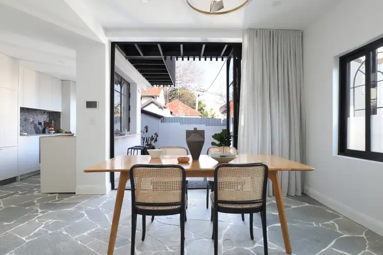 6 Reservoir Lane