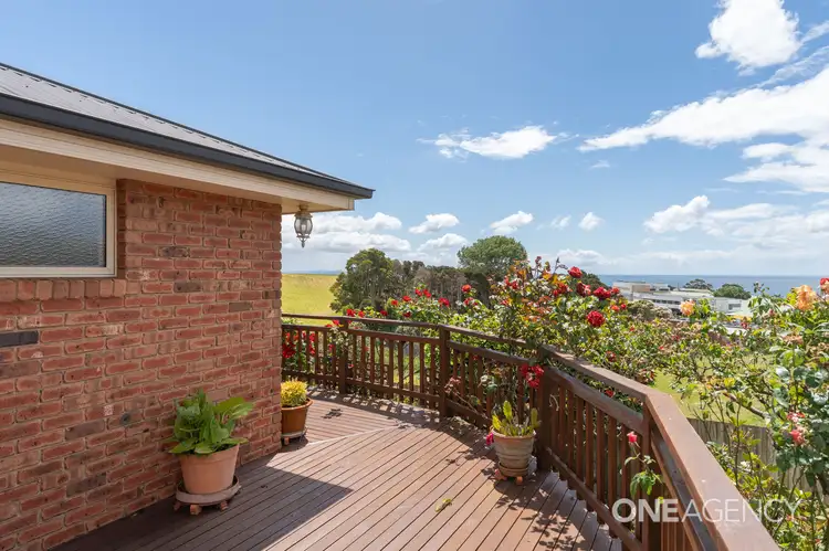 Fourth view of Homely unit listing, 2/21 Uplands Place, Park Grove TAS 7320