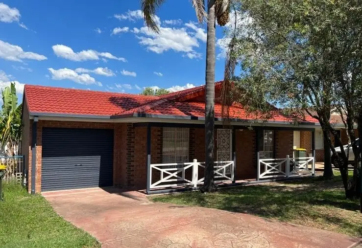 13 Brickfield Place