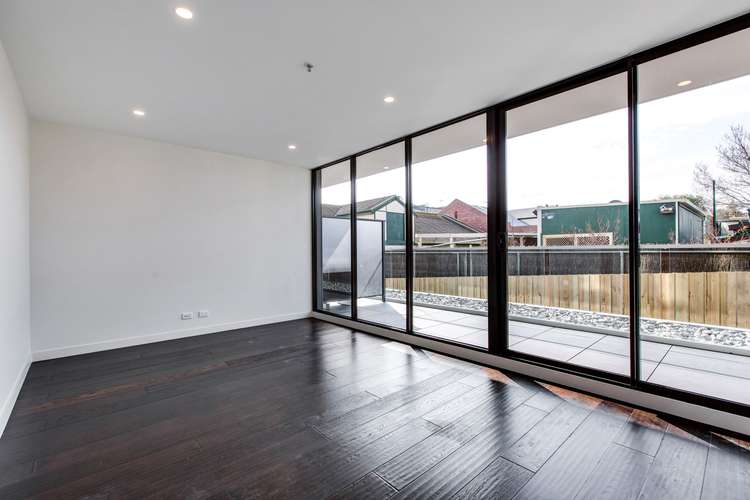 Third view of Homely apartment listing, 6/30 Leonard Crescent, Ascot Vale VIC 3032