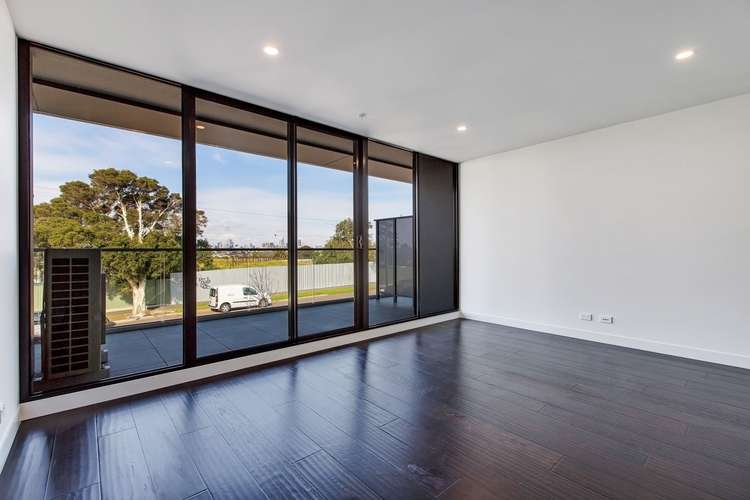 Fourth view of Homely apartment listing, 17/30 Leonard Crescent, Ascot Vale VIC 3032