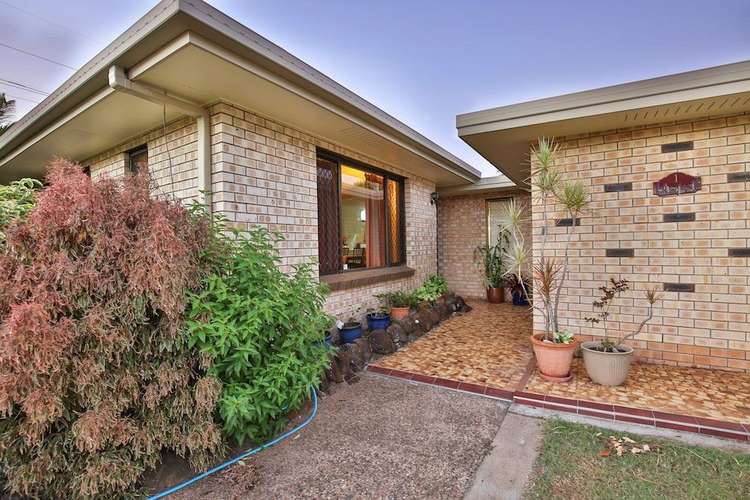 Second view of Homely house listing, 1 Glenview Crescent, Avoca QLD 4670