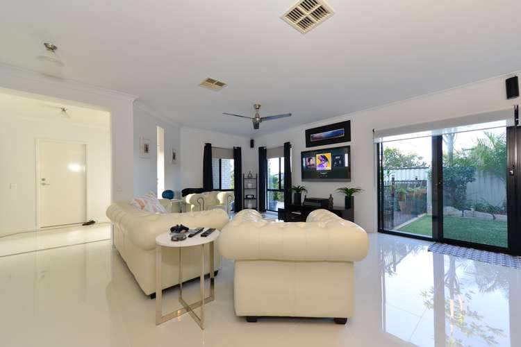 Second view of Homely house listing, 32 Highbridge Rise, Mudgeeraba QLD 4213