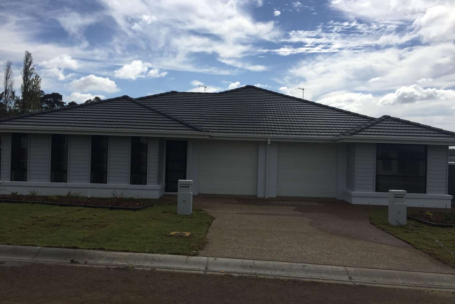 Main view of Homely semiDetached listing, 1/3 Greaves Close, Armidale NSW 2350