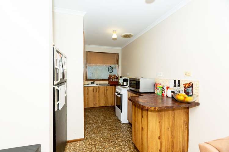 Third view of Homely unit listing, 2/24 Incarnie Crescent, Wagga Wagga NSW 2650