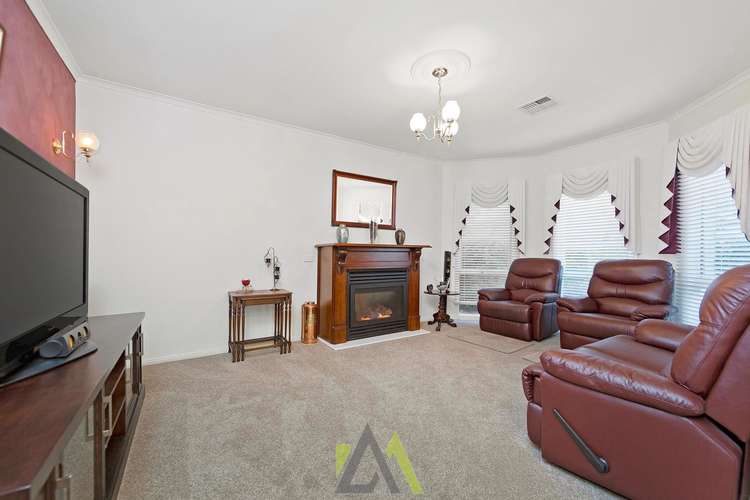 Second view of Homely house listing, 5 Birch Court, Langwarrin VIC 3910