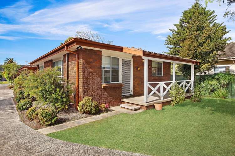 Main view of Homely villa listing, 1/40 Bogan Road, Booker Bay NSW 2257