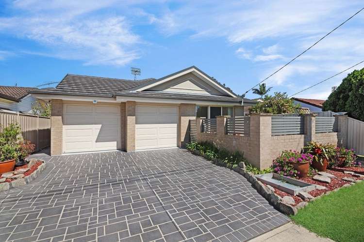 Main view of Homely villa listing, 1/447 Ocean Beach Road, Umina Beach NSW 2257