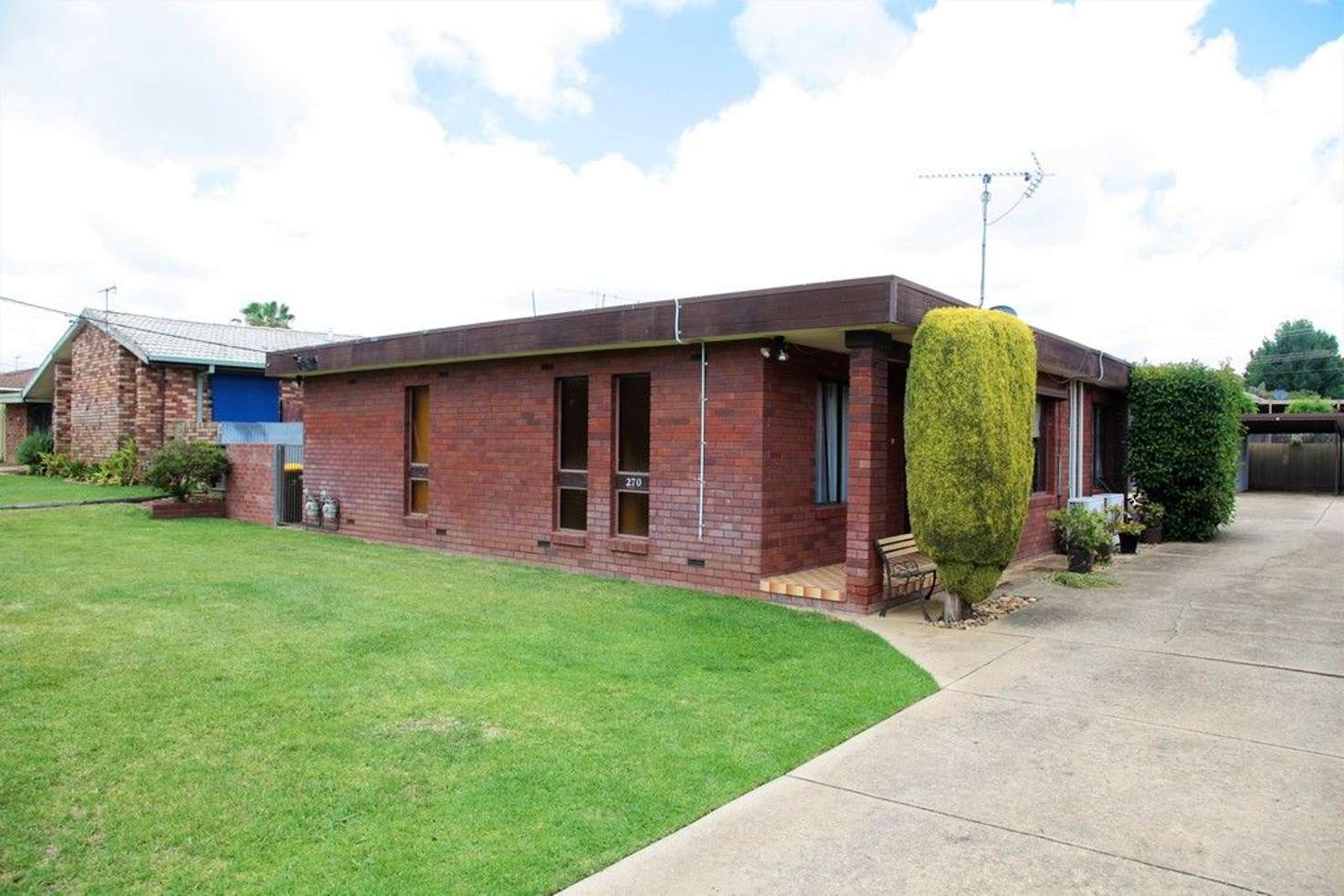 Main view of Homely unit listing, 1/270 Fernleigh Road, Ashmont NSW 2650