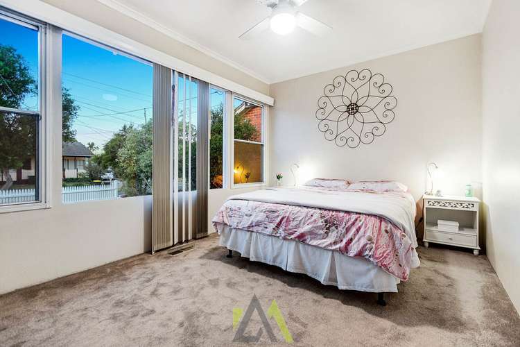 Fifth view of Homely house listing, 18 Coolgardie Street, Frankston North VIC 3200