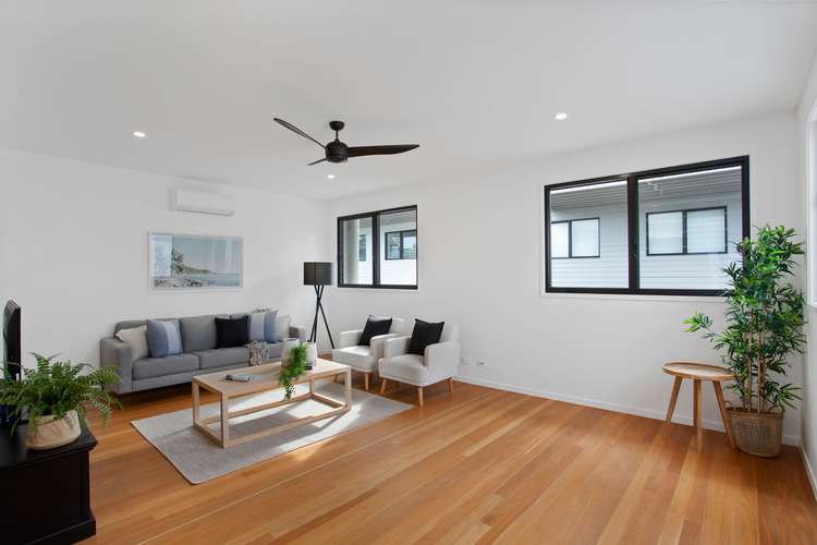 Fifth view of Homely semiDetached listing, 2/7 Marjorie Street, Mooloolaba QLD 4557