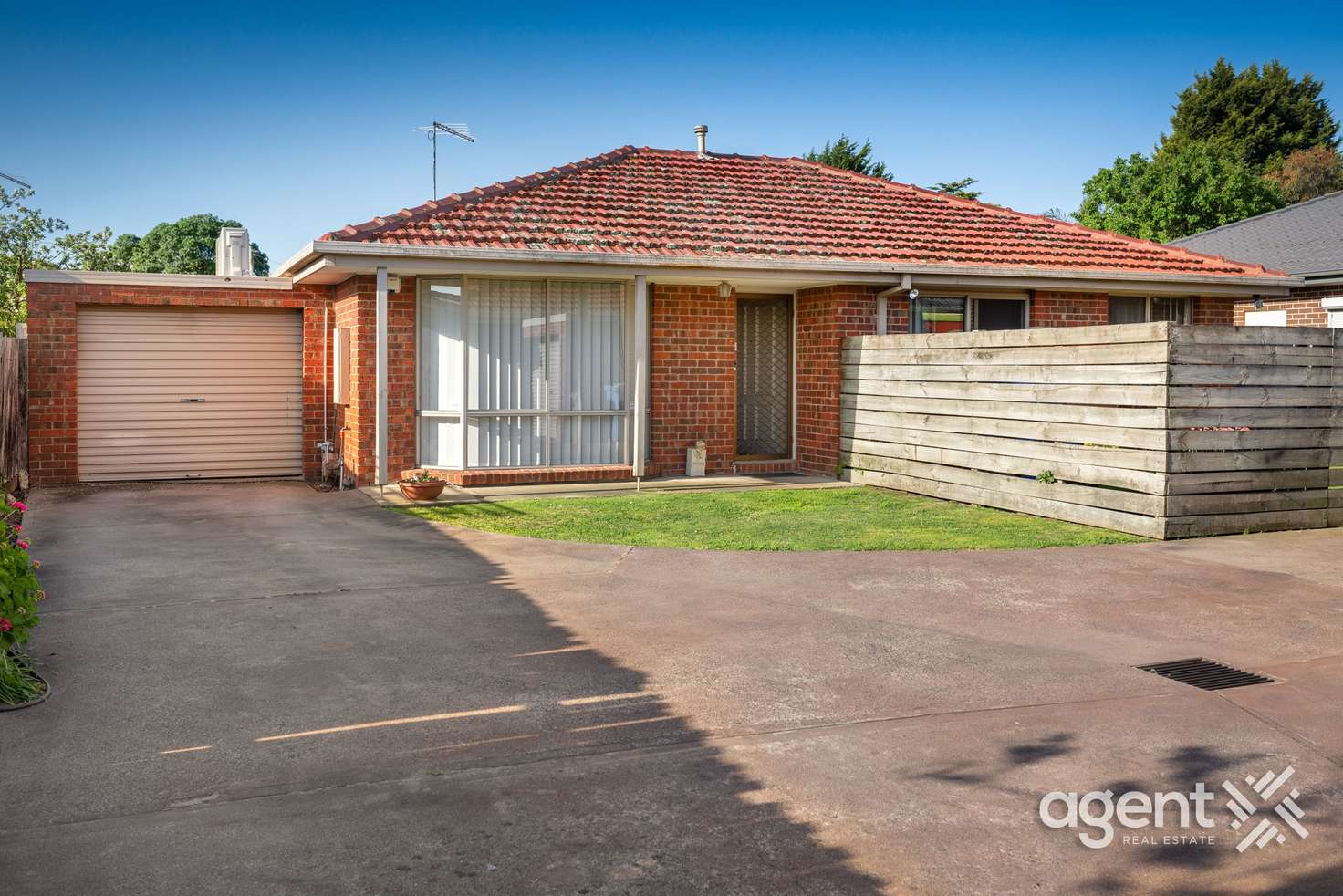 Main view of Homely unit listing, 2/52 Albert Road, Hallam VIC 3803