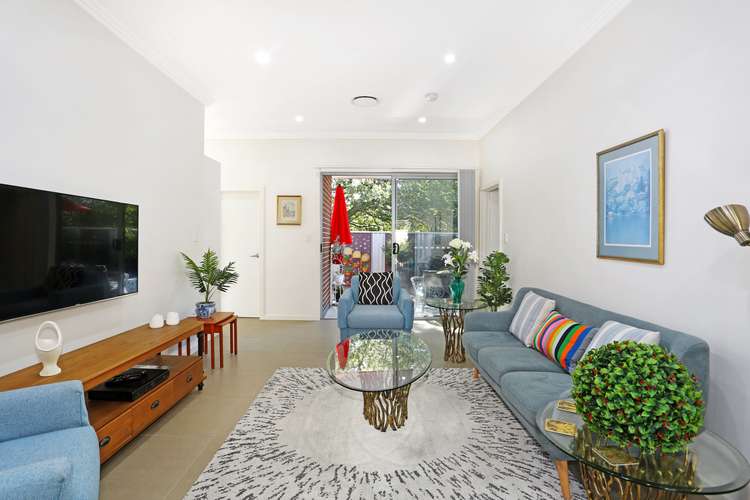Third view of Homely villa listing, 4/54 Windsor Street, Richmond NSW 2753