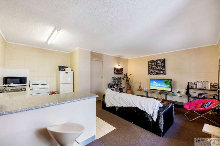Main view of Homely unit listing, 4/10 Leonard Avenue, Surfers Paradise QLD 4217