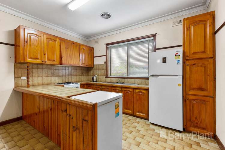 Fifth view of Homely house listing, 2 Thorpe Street, Sunshine VIC 3020