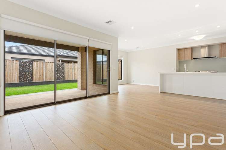 Fourth view of Homely house listing, 4 Yin Mews, Truganina VIC 3029