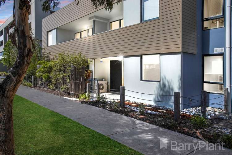 Second view of Homely apartment listing, 2/8 Crefden Street, Maidstone VIC 3012
