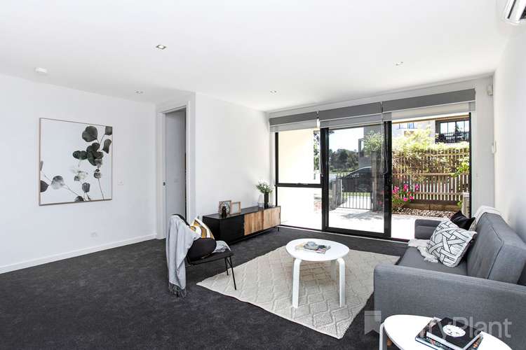 Fifth view of Homely apartment listing, 2/8 Crefden Street, Maidstone VIC 3012