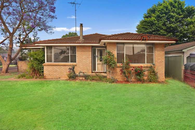Main view of Homely house listing, 2 Tarragen Avenue, Richmond NSW 2753