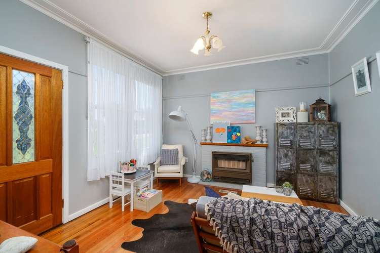 Second view of Homely house listing, 8 Fernleigh Road, Mount Austin NSW 2650