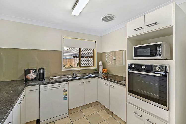 Sixth view of Homely semiDetached listing, 2/14 Freeman Street, Labrador QLD 4215