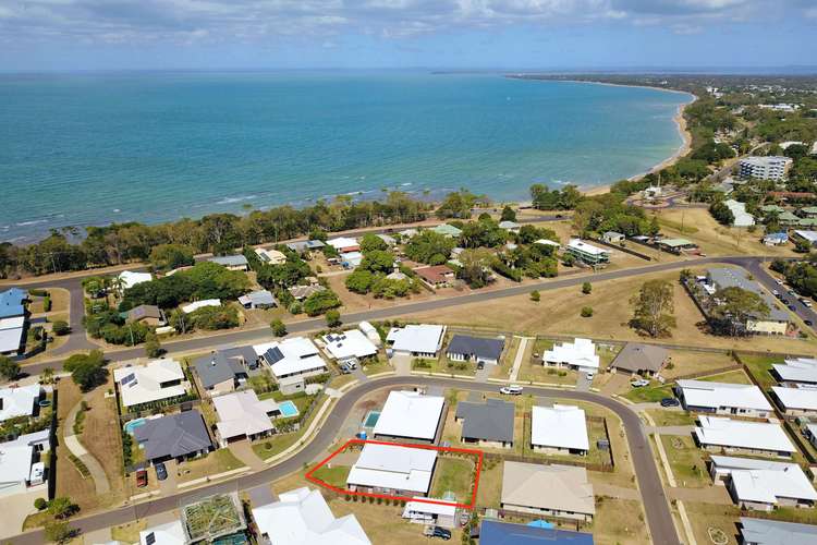 Second view of Homely house listing, 17 Seahaven Circuit, Pialba QLD 4655