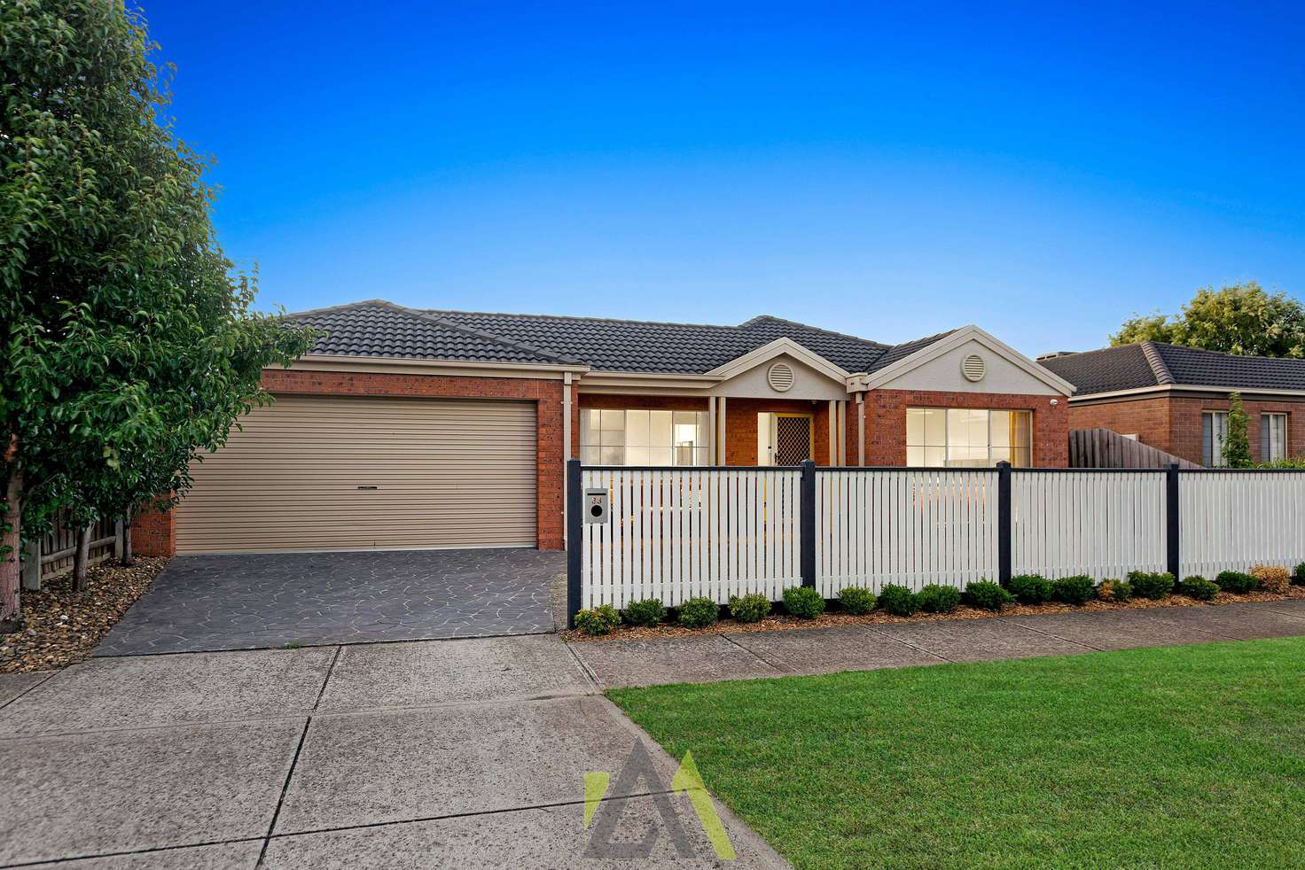 Main view of Homely house listing, 33 Clifton Grove, Carrum Downs VIC 3201