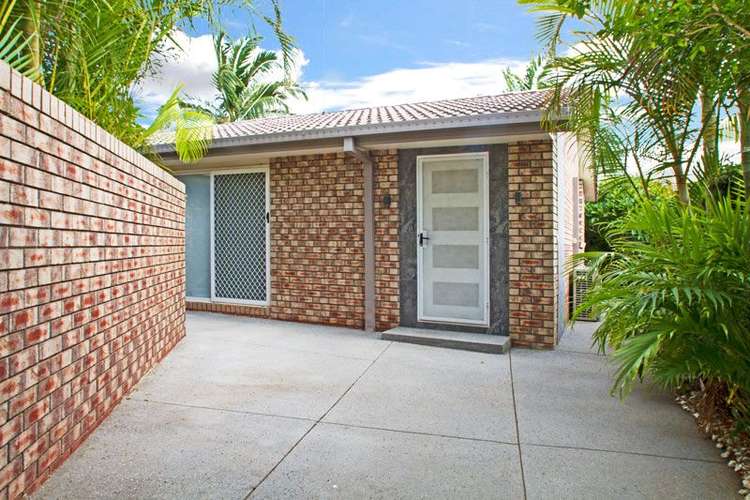 Second view of Homely semiDetached listing, 2/37 Kenny Drive, Labrador QLD 4215