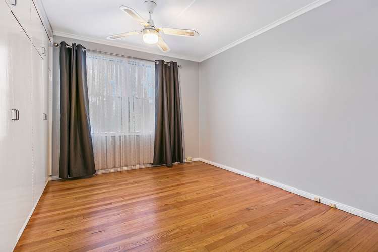 Sixth view of Homely house listing, 2 Hoop Court, Frankston North VIC 3200