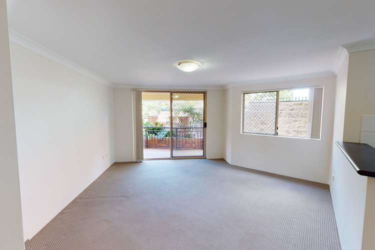 Second view of Homely unit listing, 2/61 Glencoe Street, Sutherland NSW 2232