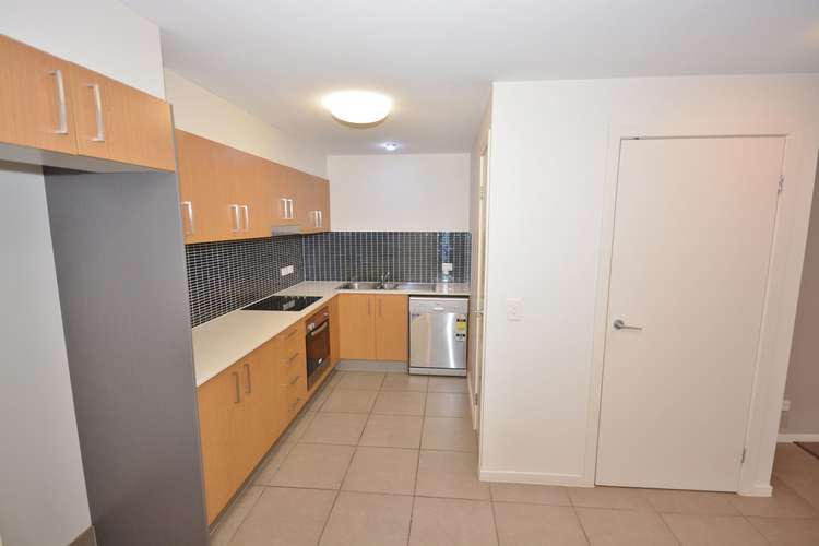 Third view of Homely apartment listing, 3/2 Fitzroy Street, Cleveland QLD 4163