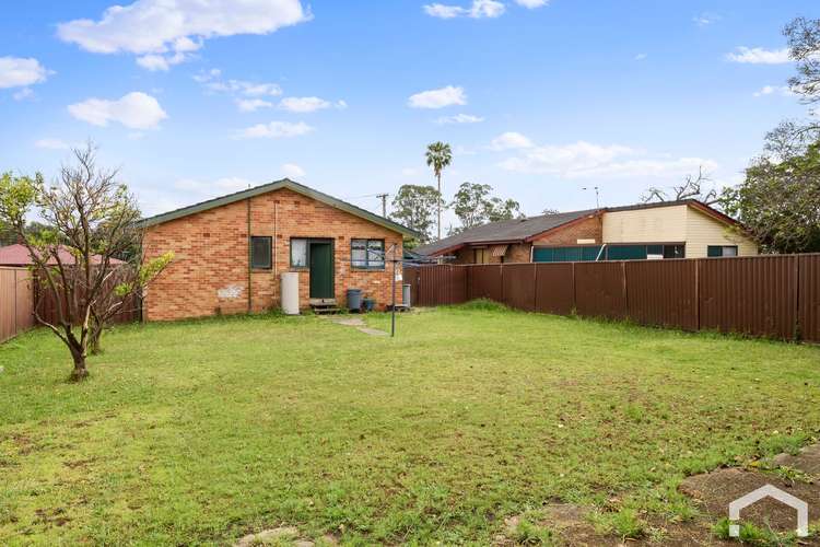 Second view of Homely house listing, 5 Hales Place, Blackett NSW 2770