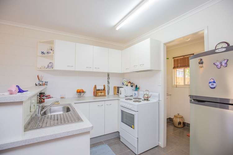 Fourth view of Homely unit listing, 2/28 Sunset Drive, Thabeban QLD 4670