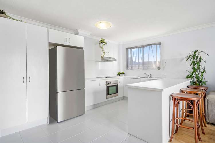 Fifth view of Homely unit listing, 8/26 Stanhill Drive, Chevron Island QLD 4217