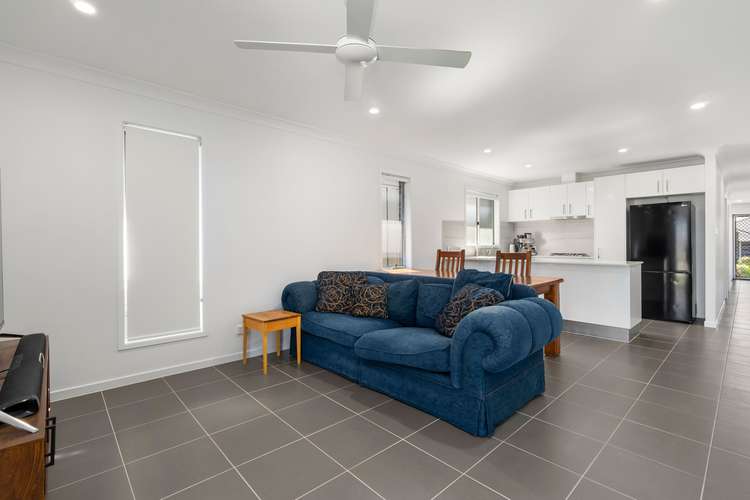 Third view of Homely semiDetached listing, 2/7 Croft Close, Thornton NSW 2322