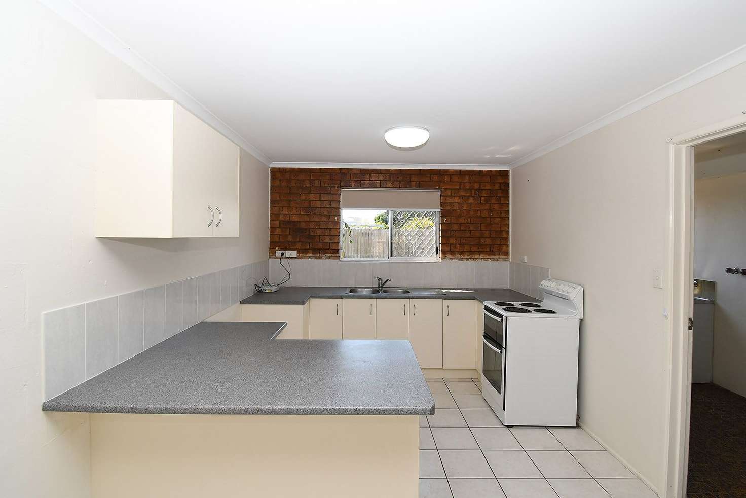 Main view of Homely unit listing, 5/3 King Street, Urangan QLD 4655