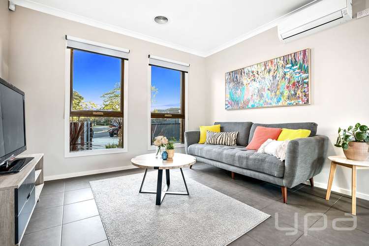 Seventh view of Homely house listing, 1/15 Kensington Circle, Derrimut VIC 3030